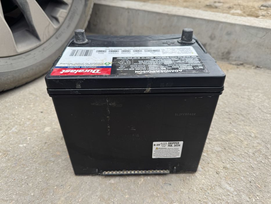 Продам б/у Аккумулятор