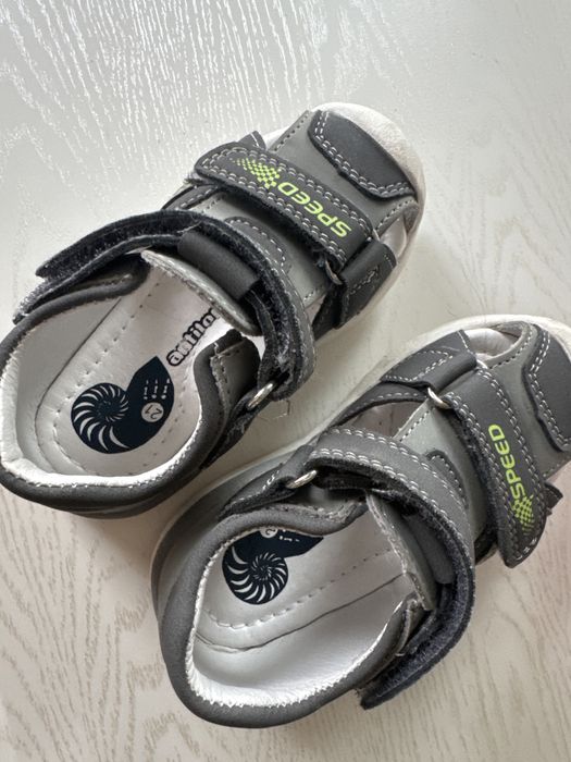 Сандали детские