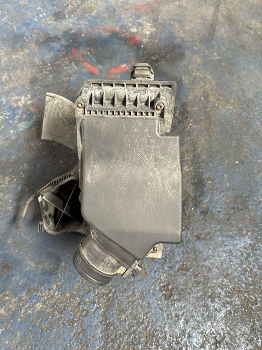 Carcasa filtru aer audi a4 b8 a5 a6 2.0tdi cgl cjc