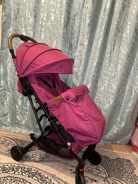 Продается новая коляска