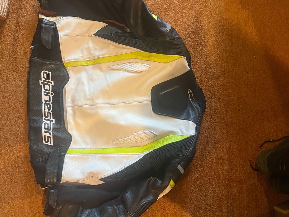 Яке alpinestars motegi