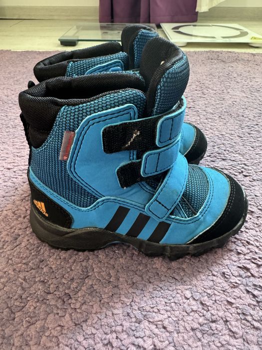 Gheta Adidas Marimea 24