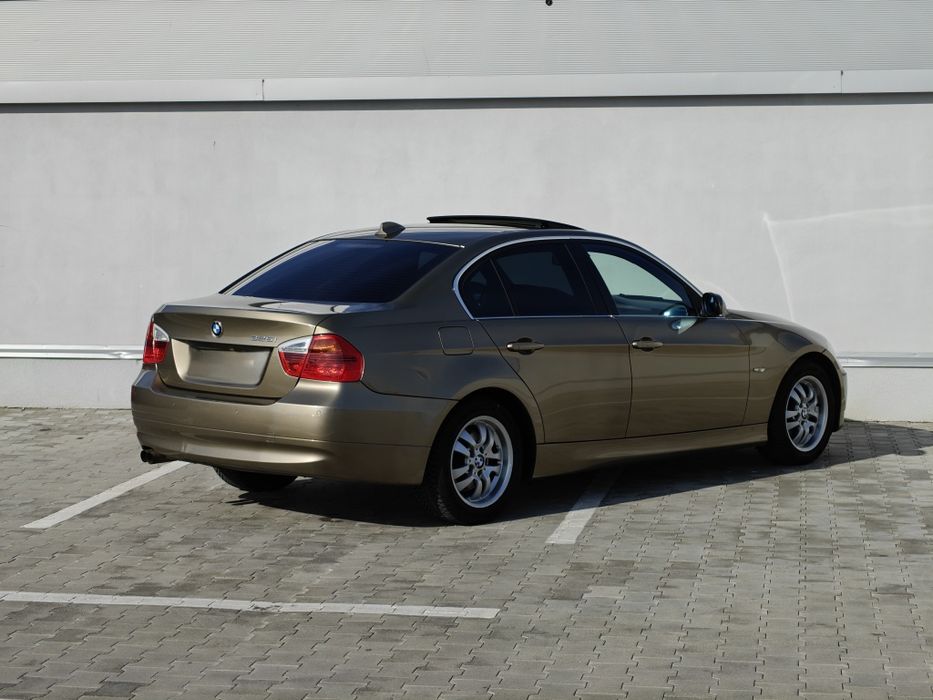 BMW E90 325i 2006