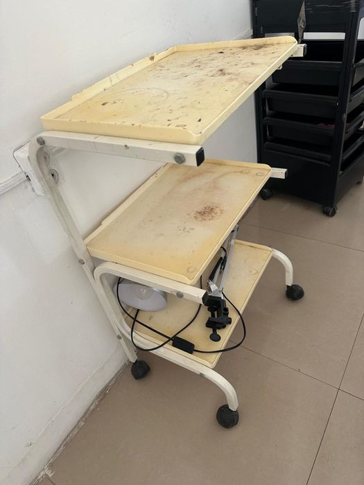 Полка в хорошем состоянии