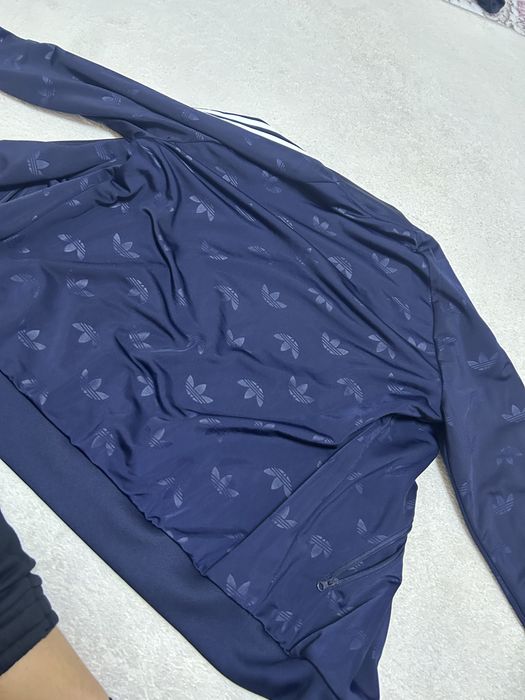 Без забележки Адидас горница!