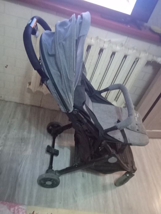 Детская коляска продаю