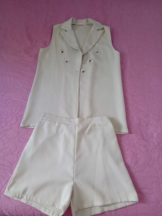 Комплект Елек със къси панталони