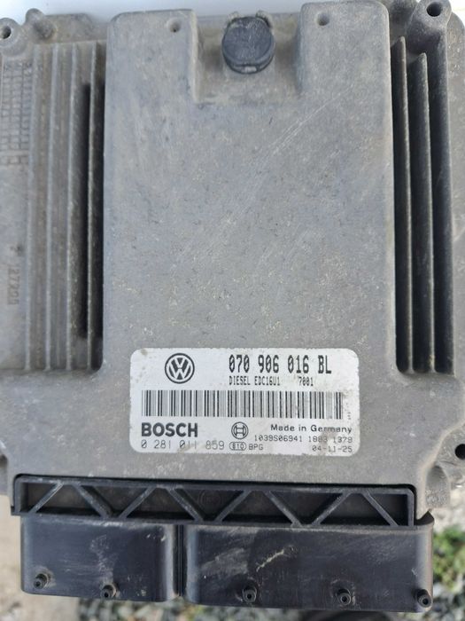 Компютър двигател за Volkswagen Touareg 10.2002 - 01.2013 2.5 R5 TDI