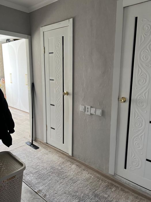 Продам 2х комн улудшеную квартиру