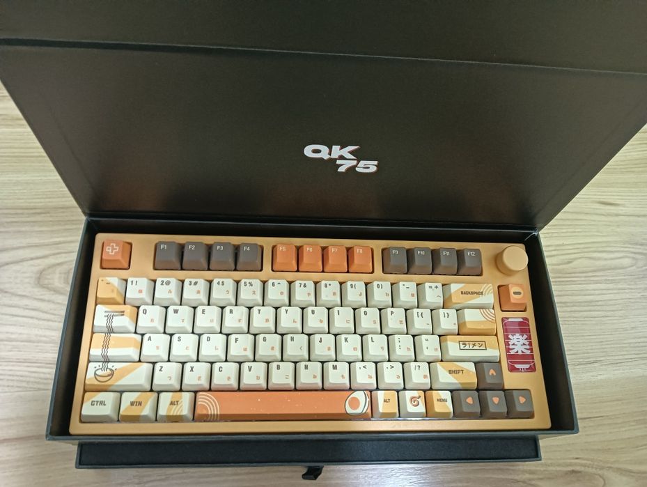 Tastatura QwertyKey75 Ramen Bluetooth Wireless Hotswap RGB