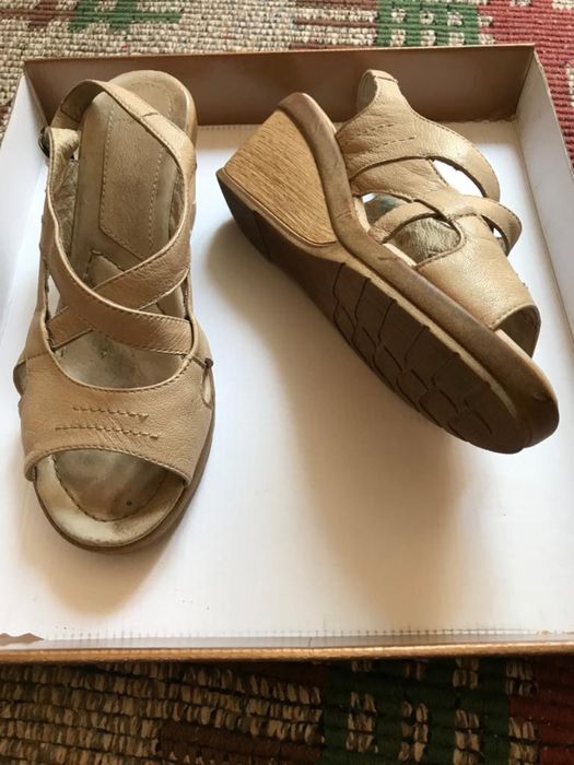 Обувь женская