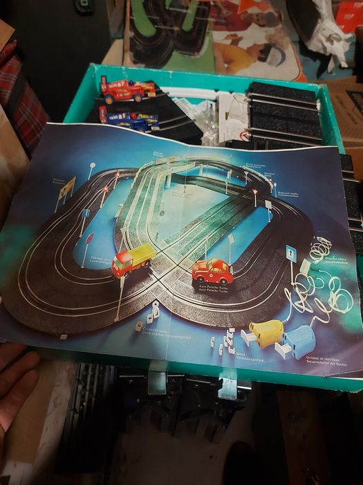 Колички! Писта за колички и камиончета.