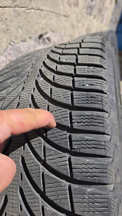 Оригинални 19" джанти за BMW с зимни гуми Michelin (255/50/19)