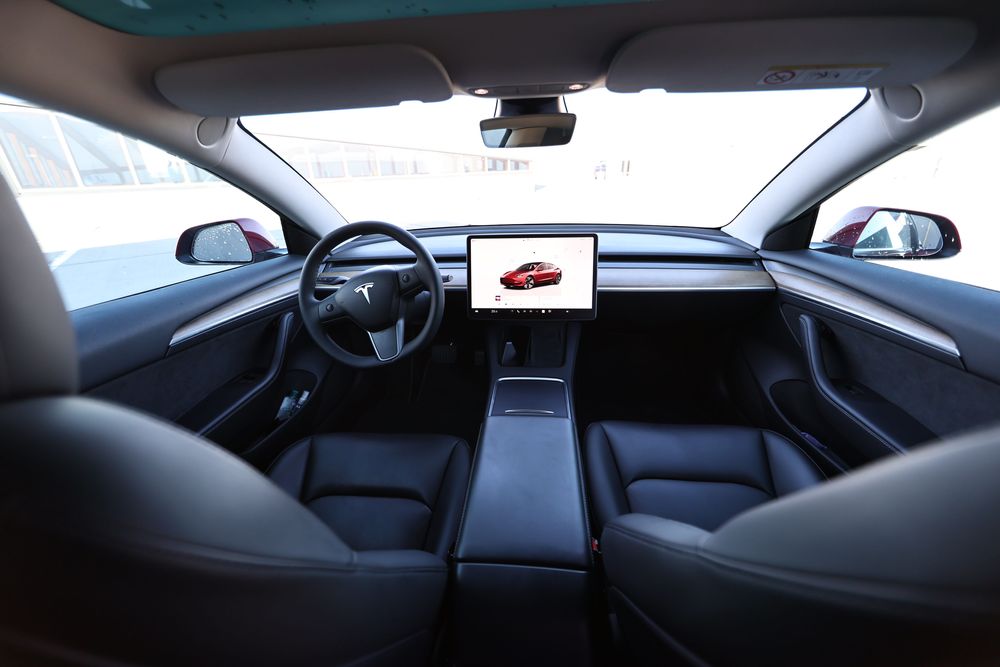 Tesla Model 3 - Long Range AWD leasing