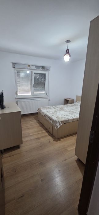 Închiriere apartament 2 camere decomandat zona 1 mai