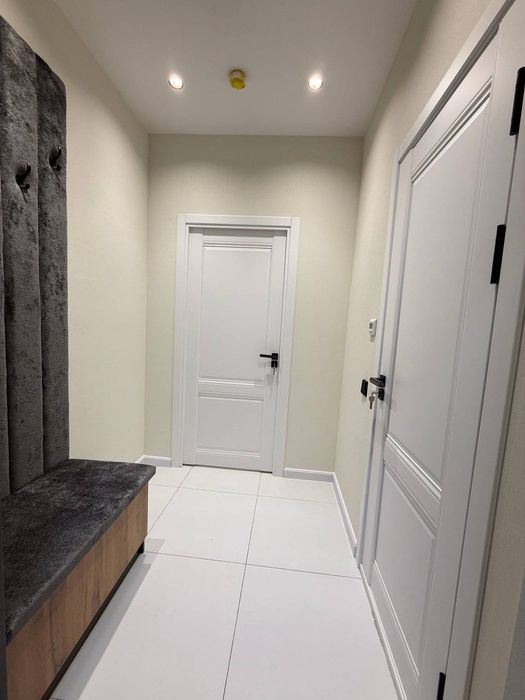 Yunsobod 13 kv ikat navostroyka 1/9/11/28 kv + 4 m2 balkon engi remont