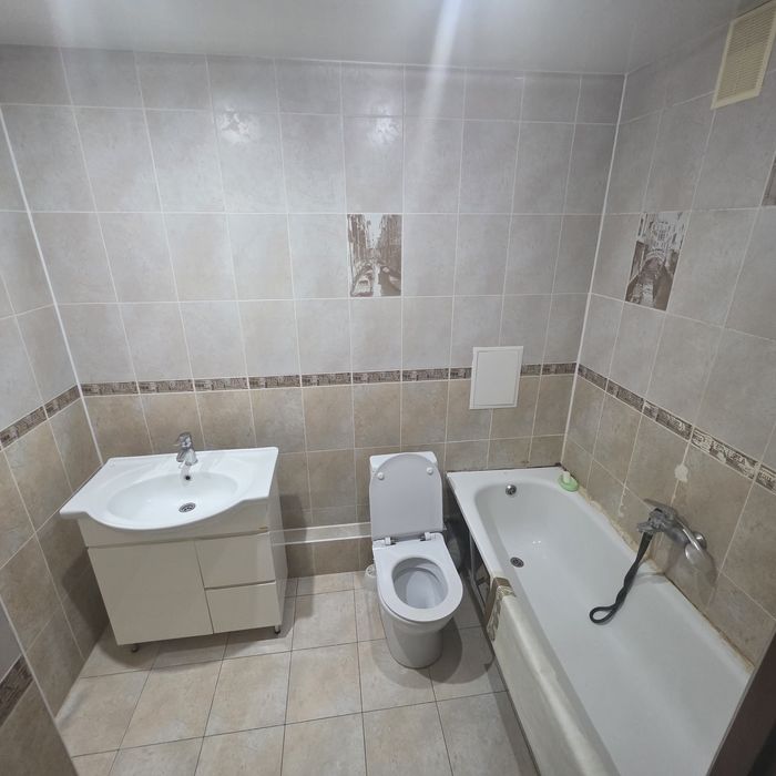 Сдам 2 х комн центр Зигзаг