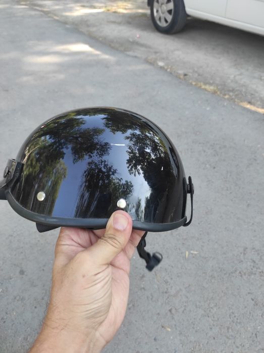 Продам шлем экипировка.