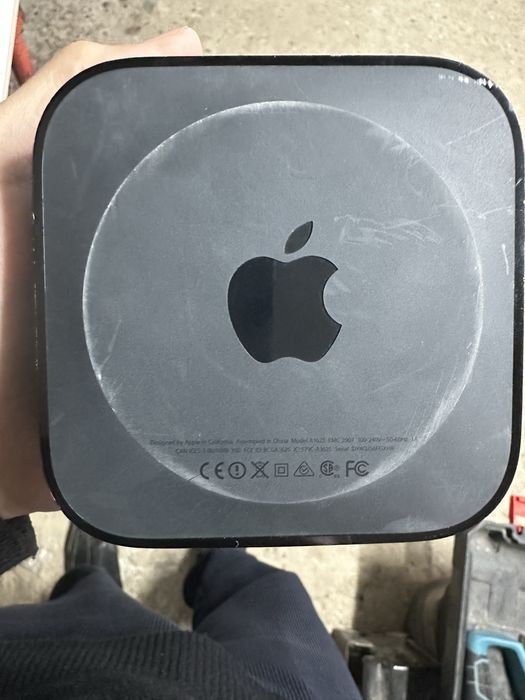 Эпл приставка 2 шт все работает