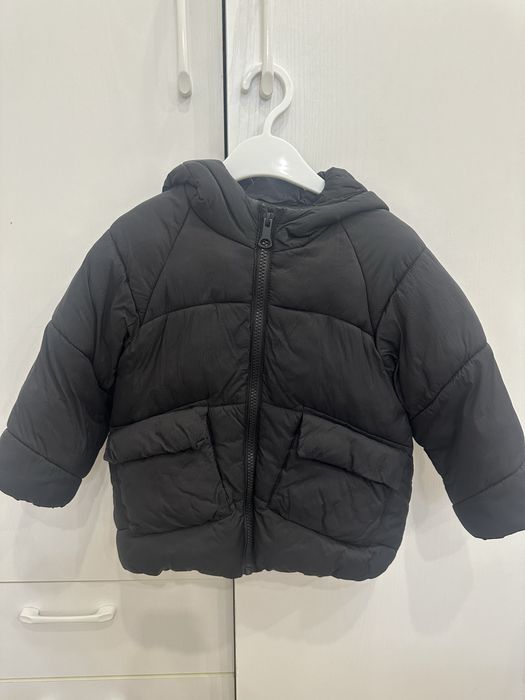 Продам детскую куртку