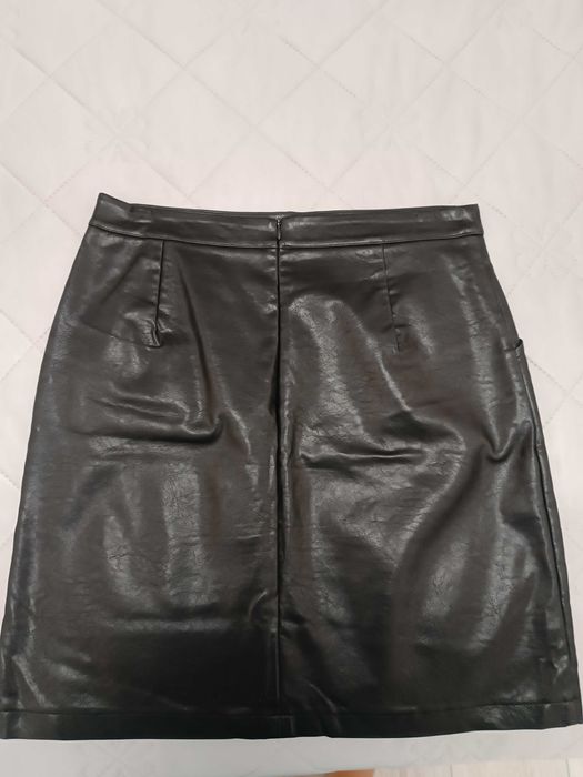 Женская кожаная юбка