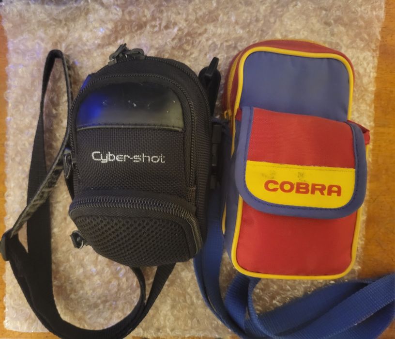 Canon Powershot E1 и Sony Cyber-Shot DSC