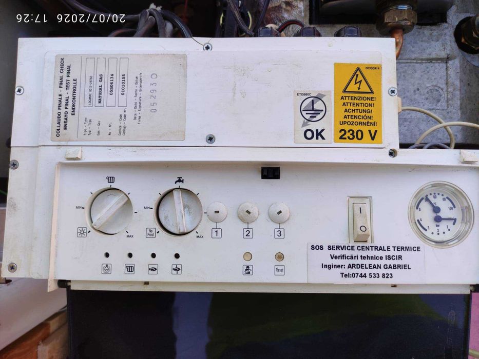 Centrală termică Buderus Logamax U012 - 28 T60 murală cu boiler 60 l inclus, scoasă din uz, potrivită pentru piese de schimb