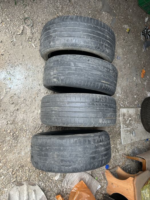 Продам шины на 17