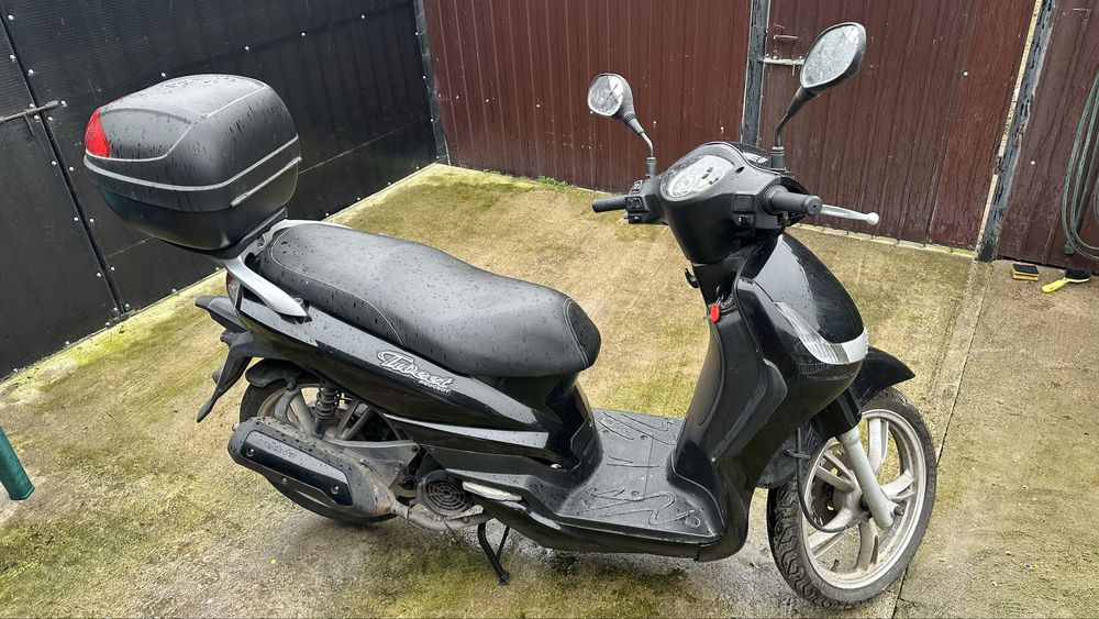 Scuter 125 cc Peugeot Tweet 125