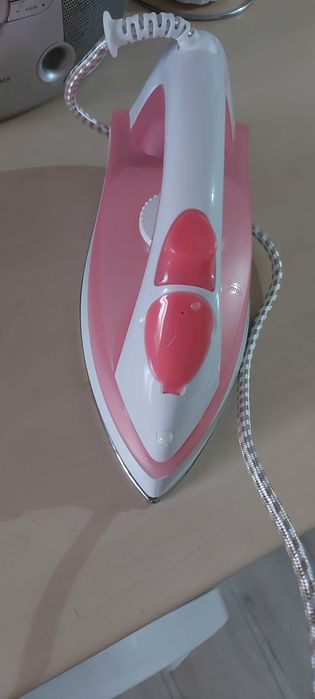 Vand fier de calcat cu aburi NOU