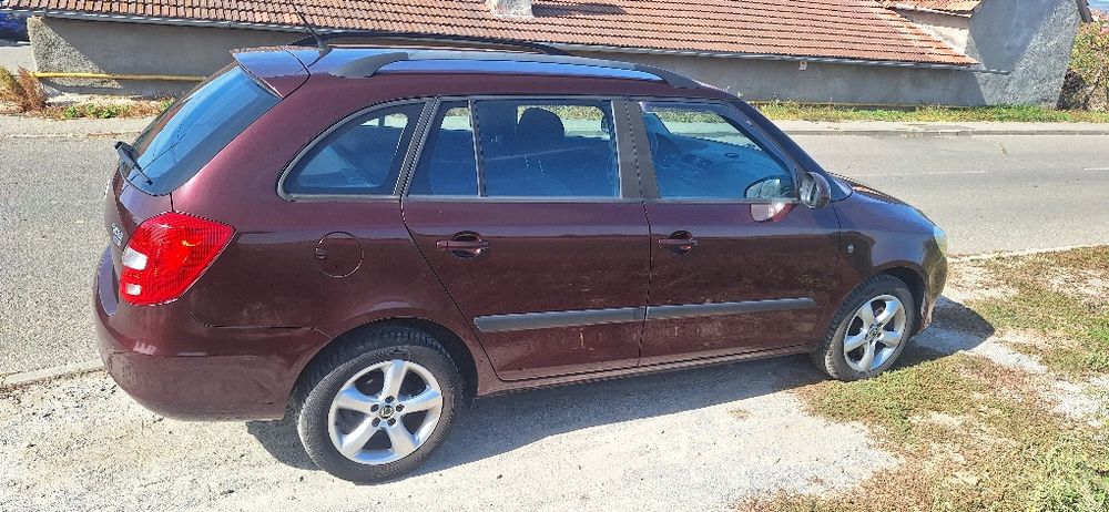 De vânzare Skoda fabia Benzinq 1.2 tsi.automatic.