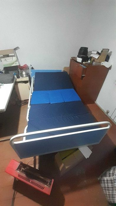 Медицинский кровать