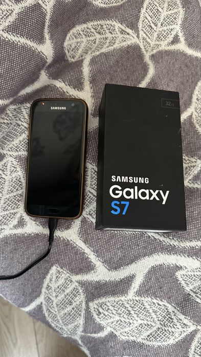 Продаю Samsung Galaxy S7