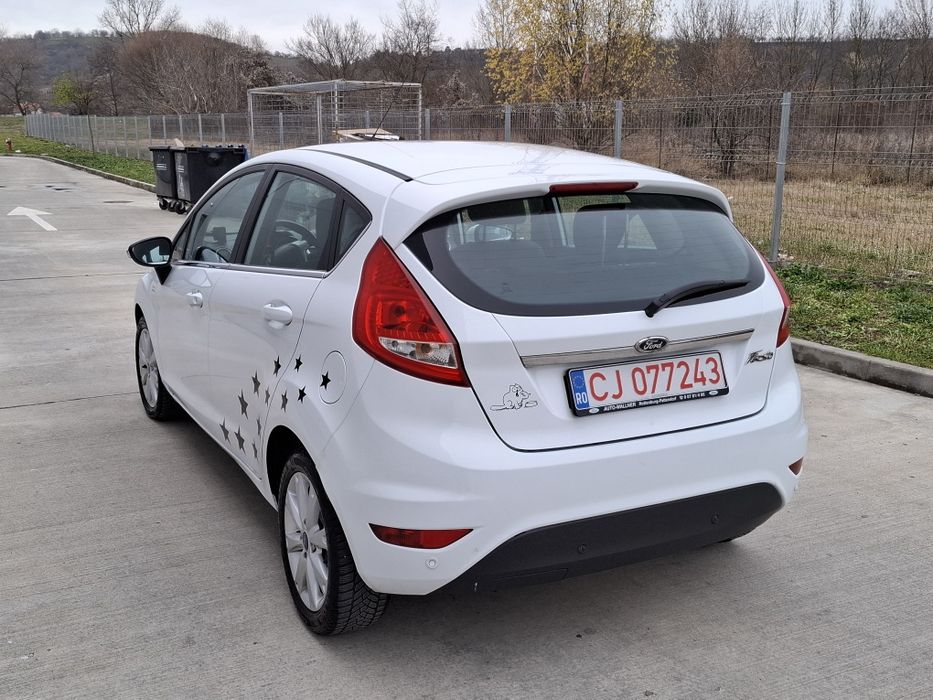 Ford Fiesta Titanium an 2011 1.6 diesel carte service jenți euro 5 Ger