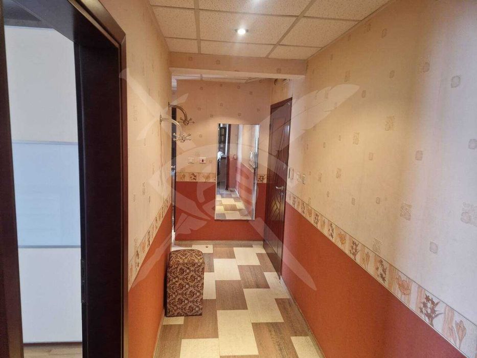Дава се под наем Тристаен апартамент в Пловдив, Съдийски - 85 кв.м за 498.27 € - Снимка #1