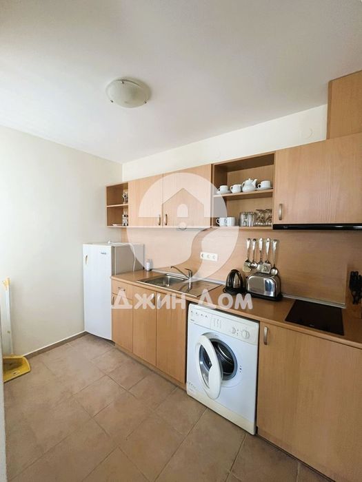 Продава се Двустаен апартамент в Свети Влас - 71 кв.м за 1444 €/кв.м - Снимка #2