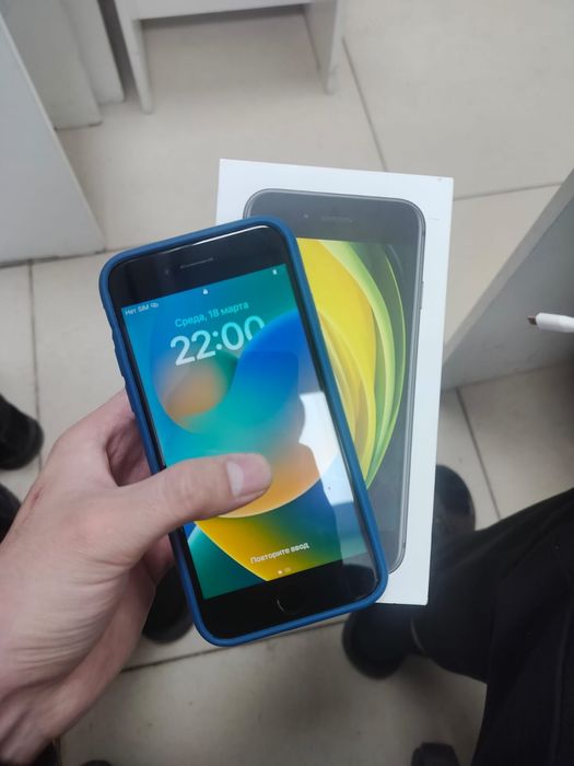 Айфон СЕ без ремонта в идеале