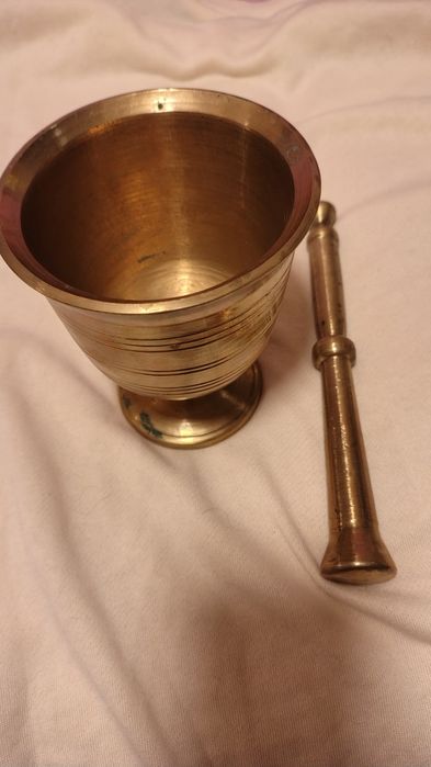 Mojar din alama de 1, 800 kg