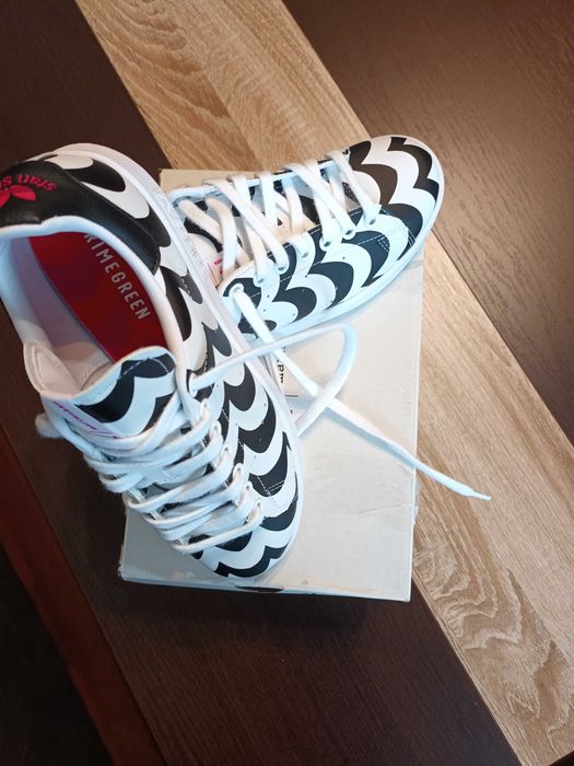Pantofi sport de vanzare