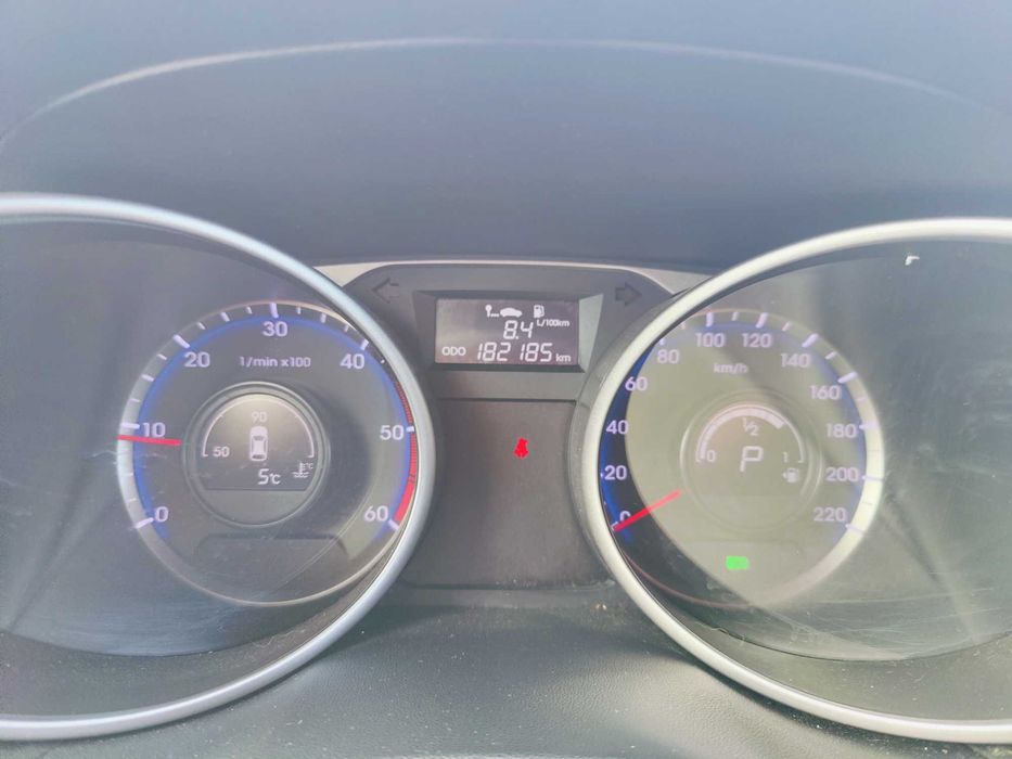 Hyundai IX35, 2.0 Diesel, 136 cai, Automata 2015, SCHIMB