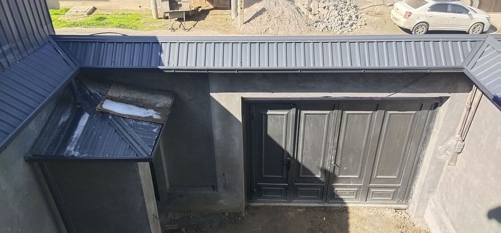 Uy sotiladi 1.5 sotix