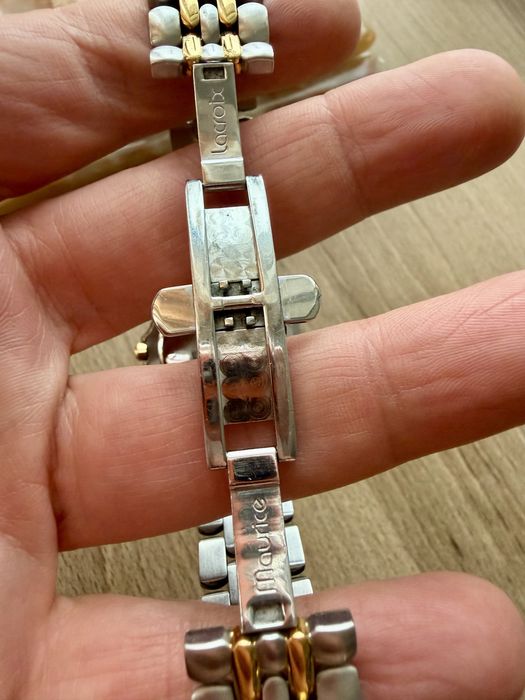 Maurise Lacroix  часовник