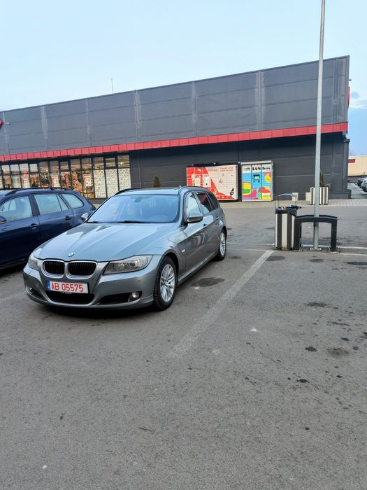 Vând e BMW 320D 184 Cp 2012