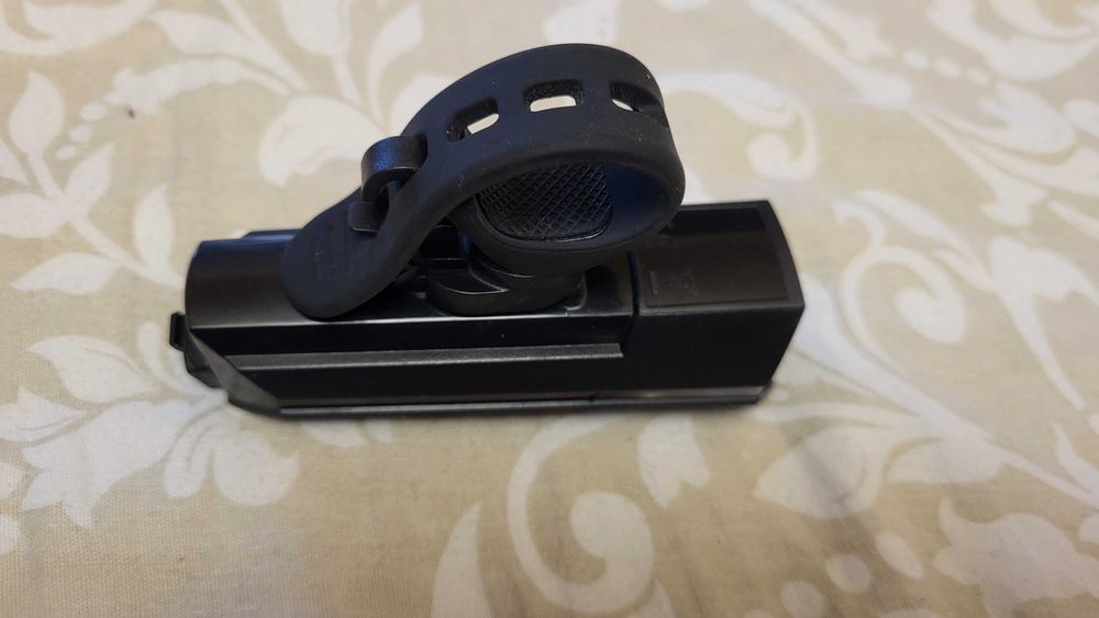 Lanterna BITS Cu led putrnica cu acumulator ,  USB C mufa de incarcare