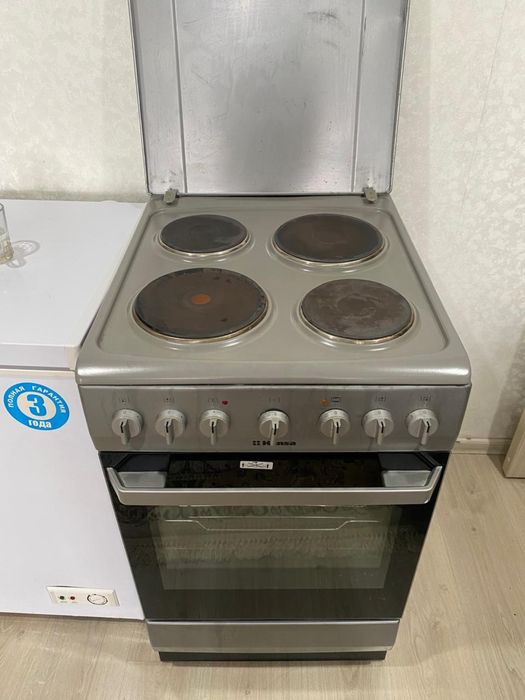 Плита с духовкой