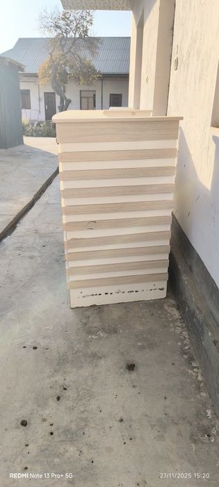 Juda ajoyib baland ish uchun qulay stol