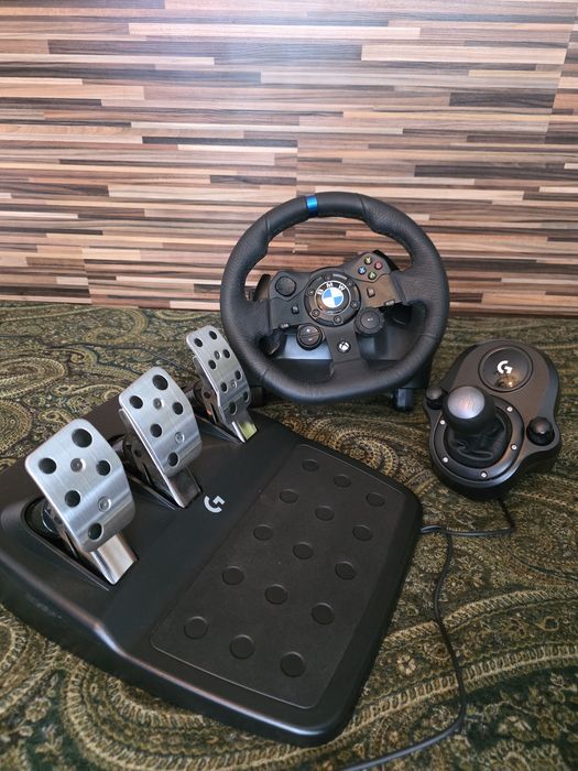 Volan Logitech G923 True Force și schimbător de viteze G Shifter