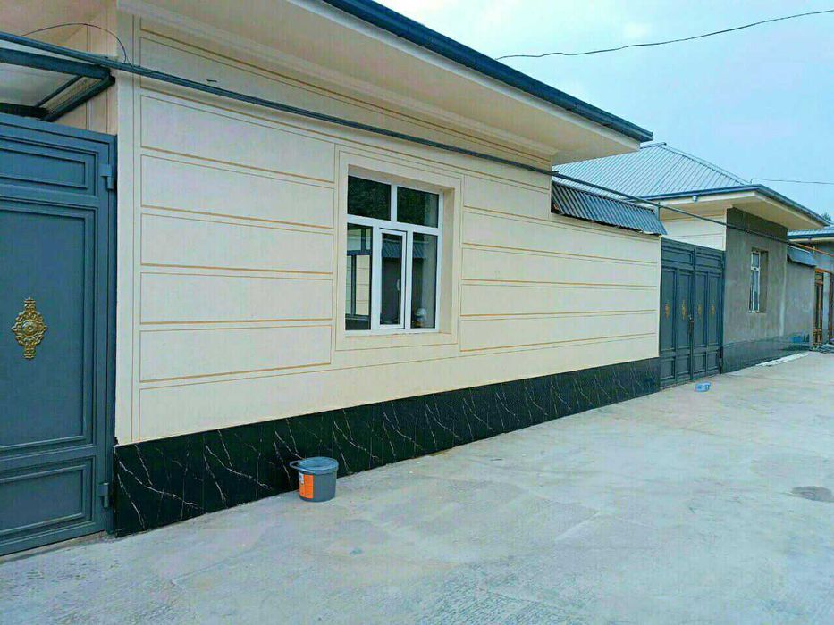 Коттедж сотилади 4 хона 2 сотик 2023 й битган Кибрай рн