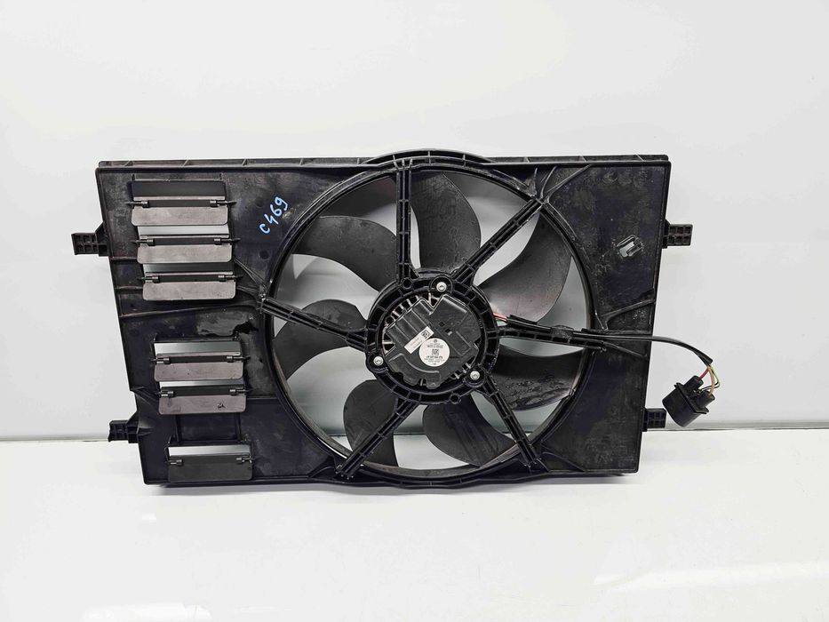 Electroventilator Volkswagen Golf 7 (5G) [Fabr 2014-prezent] 5Q0121205