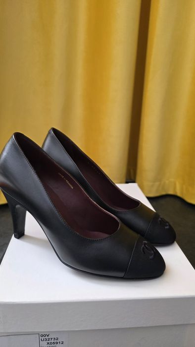 Pantofi cu toc Chanel